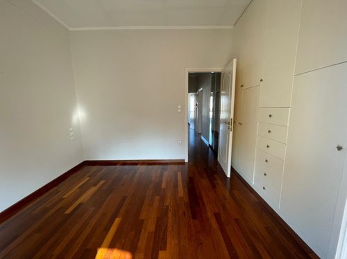 secondary image