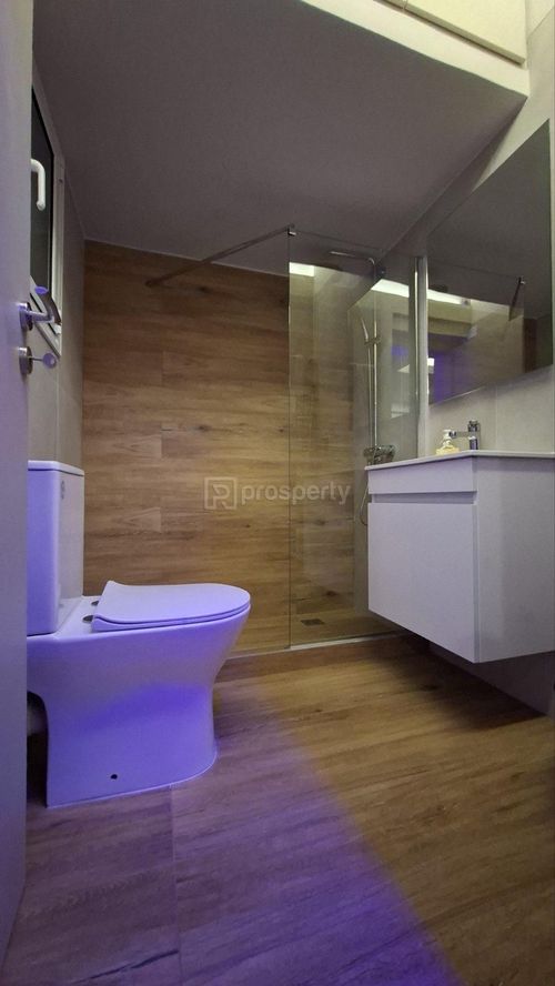 secondary image
