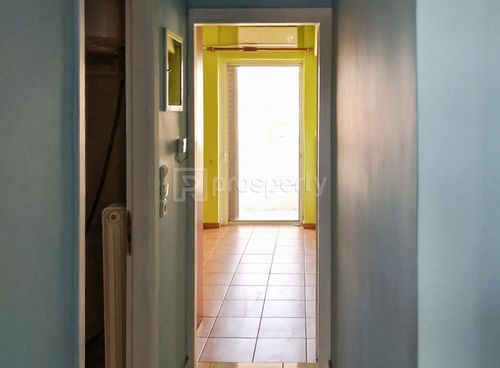 secondary image