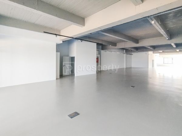 listing image 0