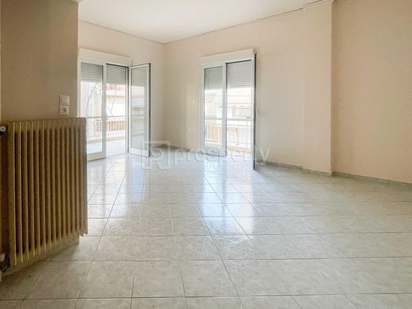 listing image 0