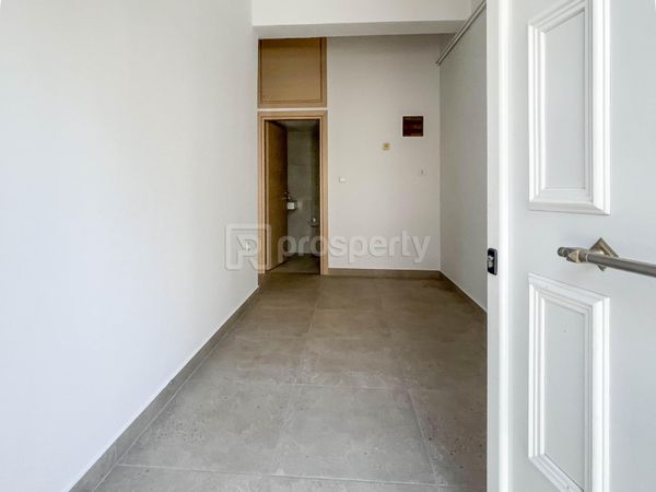 listing image 0