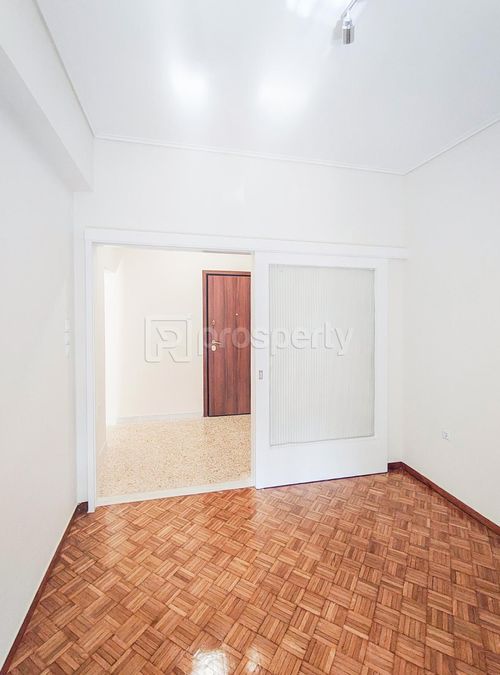 secondary image