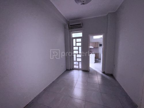 secondary image