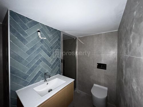 secondary image