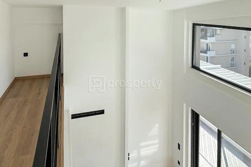 secondary image