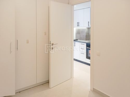 secondary image