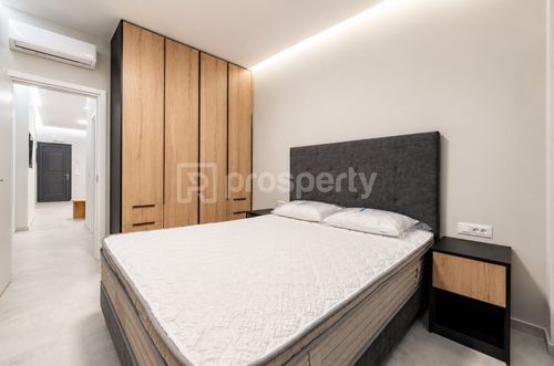 secondary image