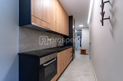 secondary image