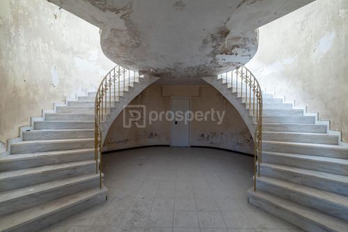 secondary image