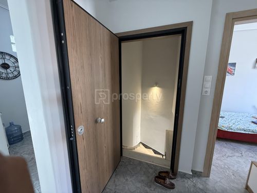 secondary image