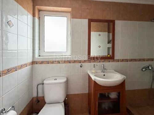 secondary image