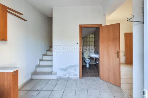 secondary image
