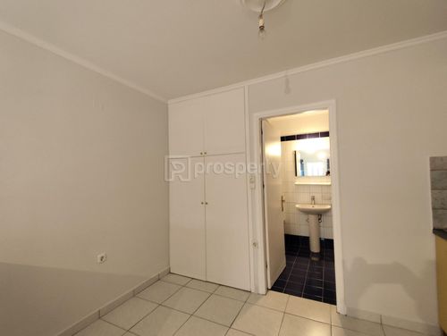 secondary image