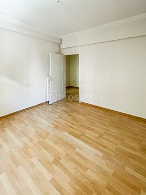secondary image