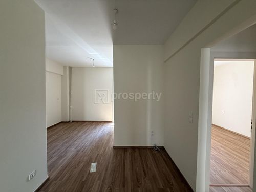 secondary image