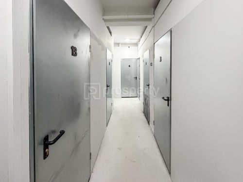 secondary image