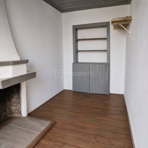 secondary image