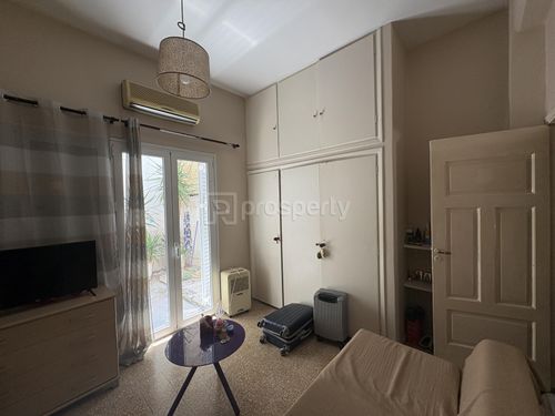 secondary image