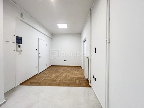 secondary image