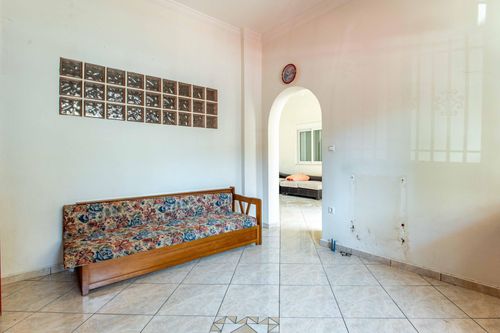 secondary image