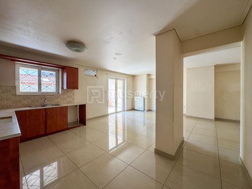 secondary image