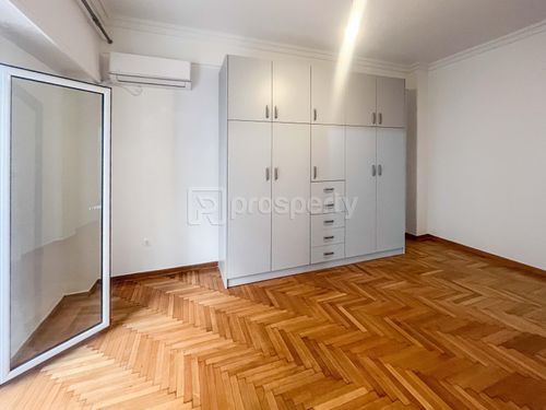secondary image