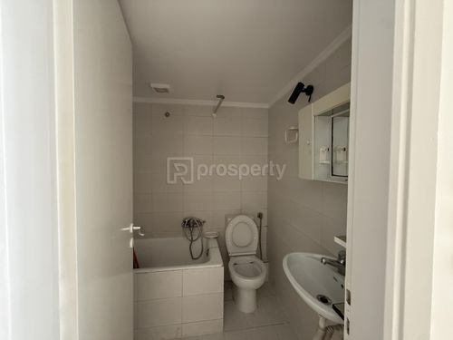 secondary image