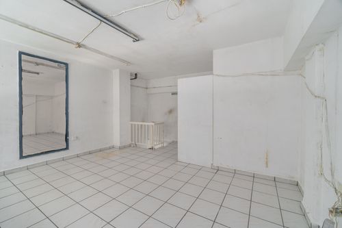 secondary image