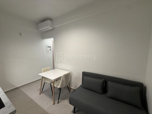 secondary image