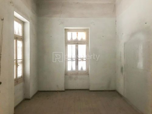 secondary image