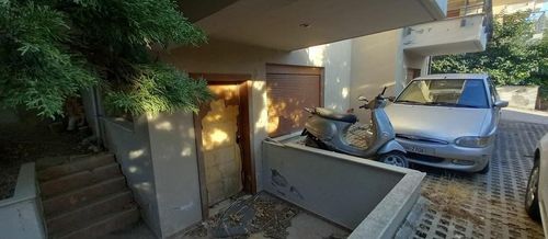 secondary image