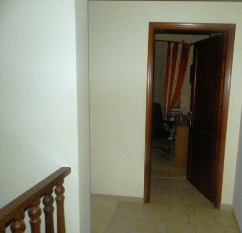 secondary image
