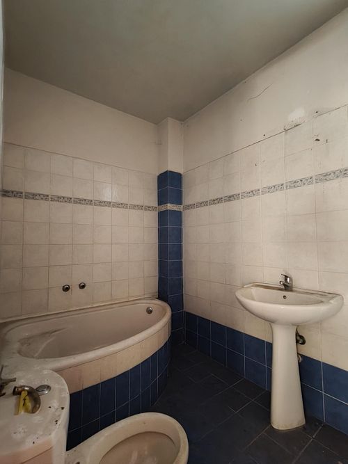 secondary image