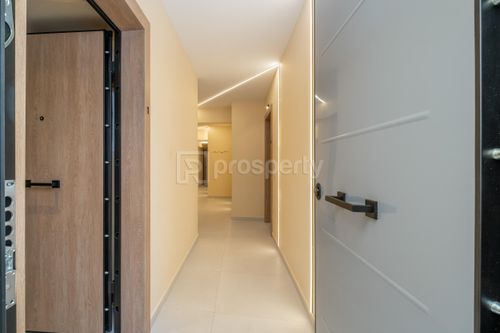 secondary image