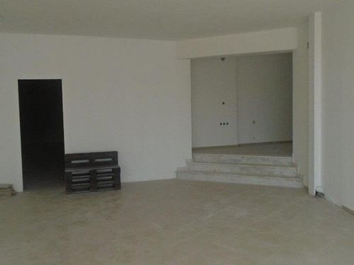 secondary image