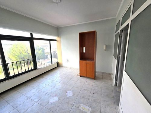 secondary image