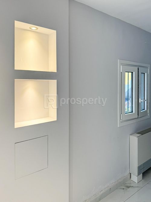 secondary image
