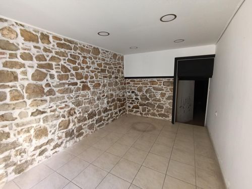 secondary image