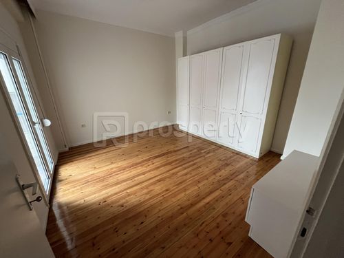 secondary image