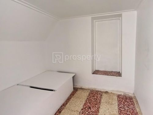 secondary image