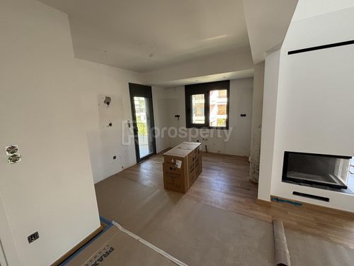 secondary image