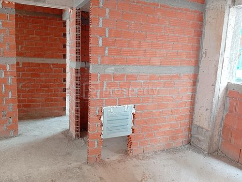 secondary image