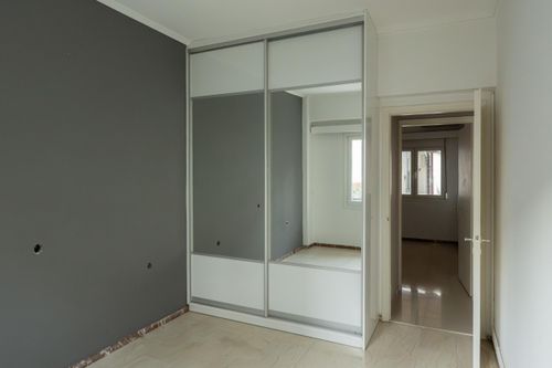 secondary image