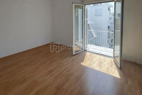 secondary image