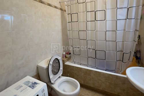 secondary image