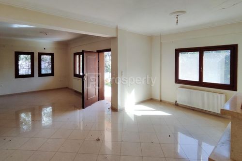 secondary image