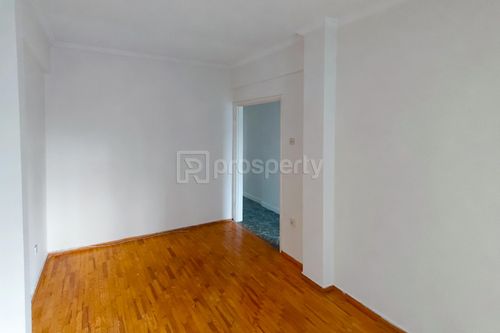 secondary image