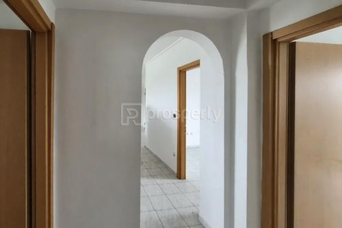 secondary image