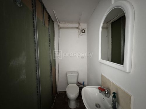 secondary image